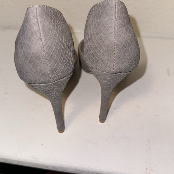 Heels - Picture 3 of 6